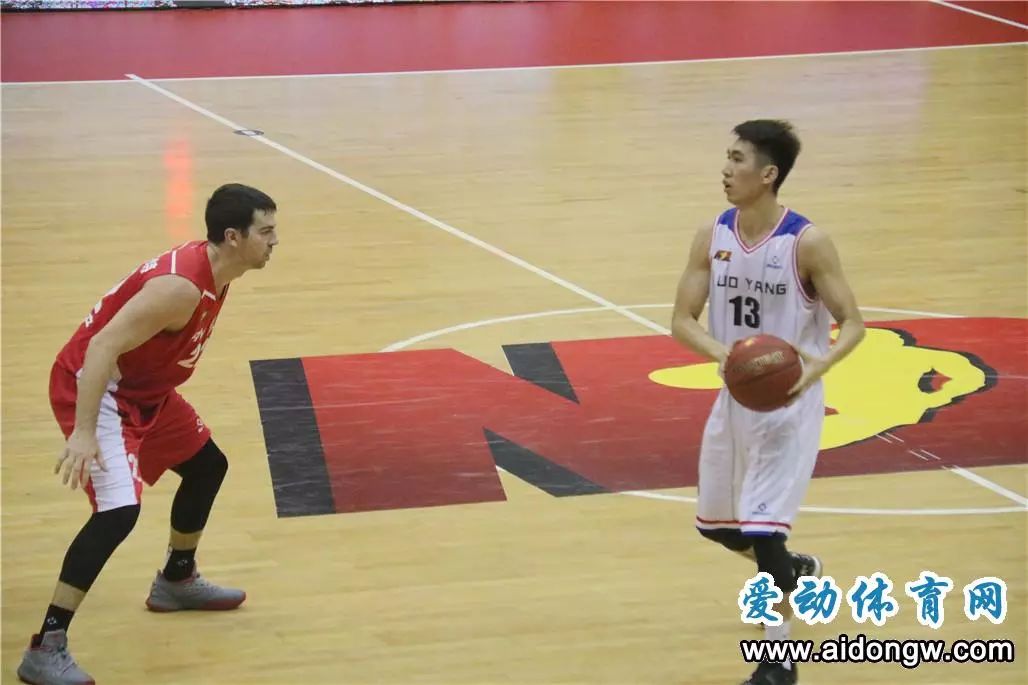 关键时刻旗米拉中文